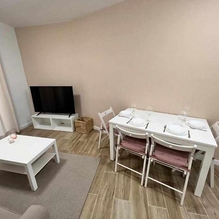 Apartamenticos Libertad I ซาราโกซา ภายนอก รูปภาพ