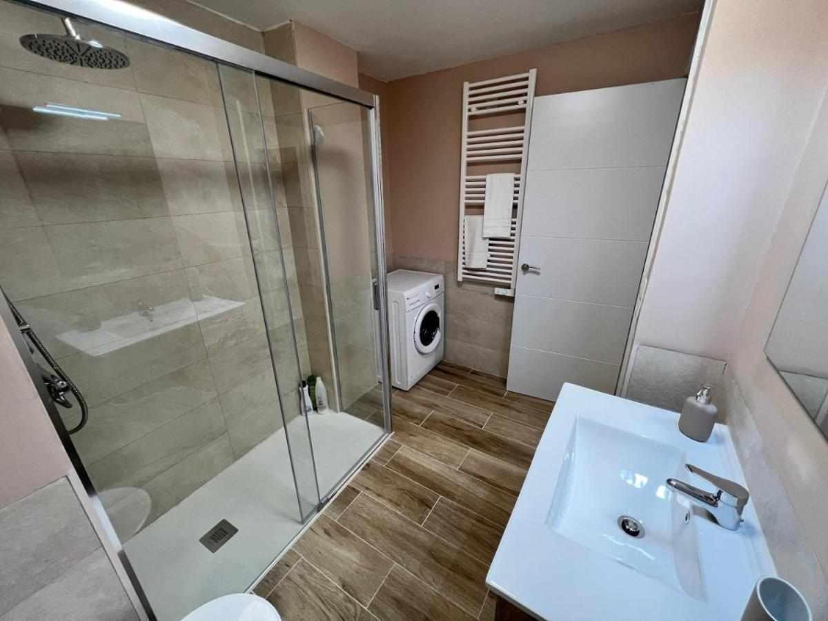 Apartamenticos Libertad I ซาราโกซา ภายนอก รูปภาพ