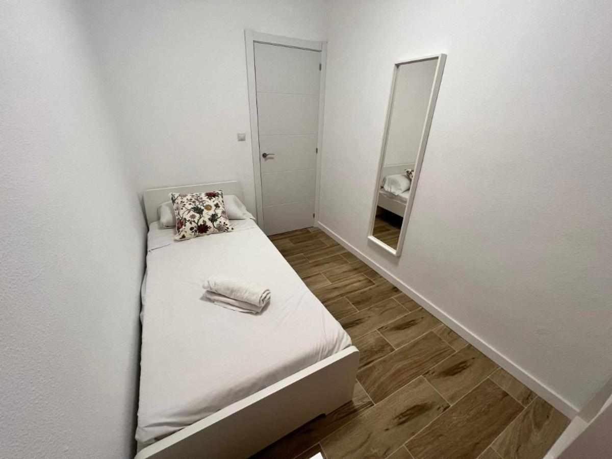 Apartamenticos Libertad I ซาราโกซา ภายนอก รูปภาพ
