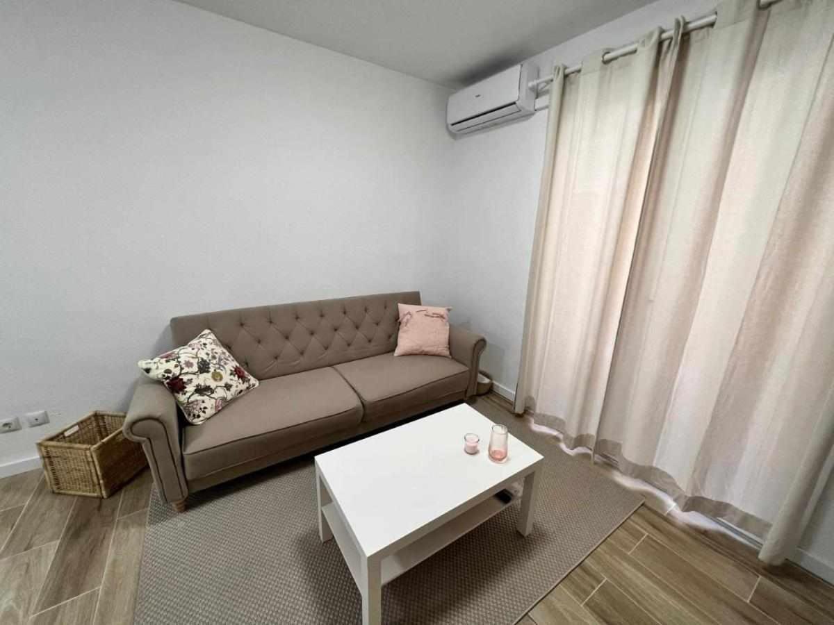 Apartamenticos Libertad I ซาราโกซา ภายนอก รูปภาพ
