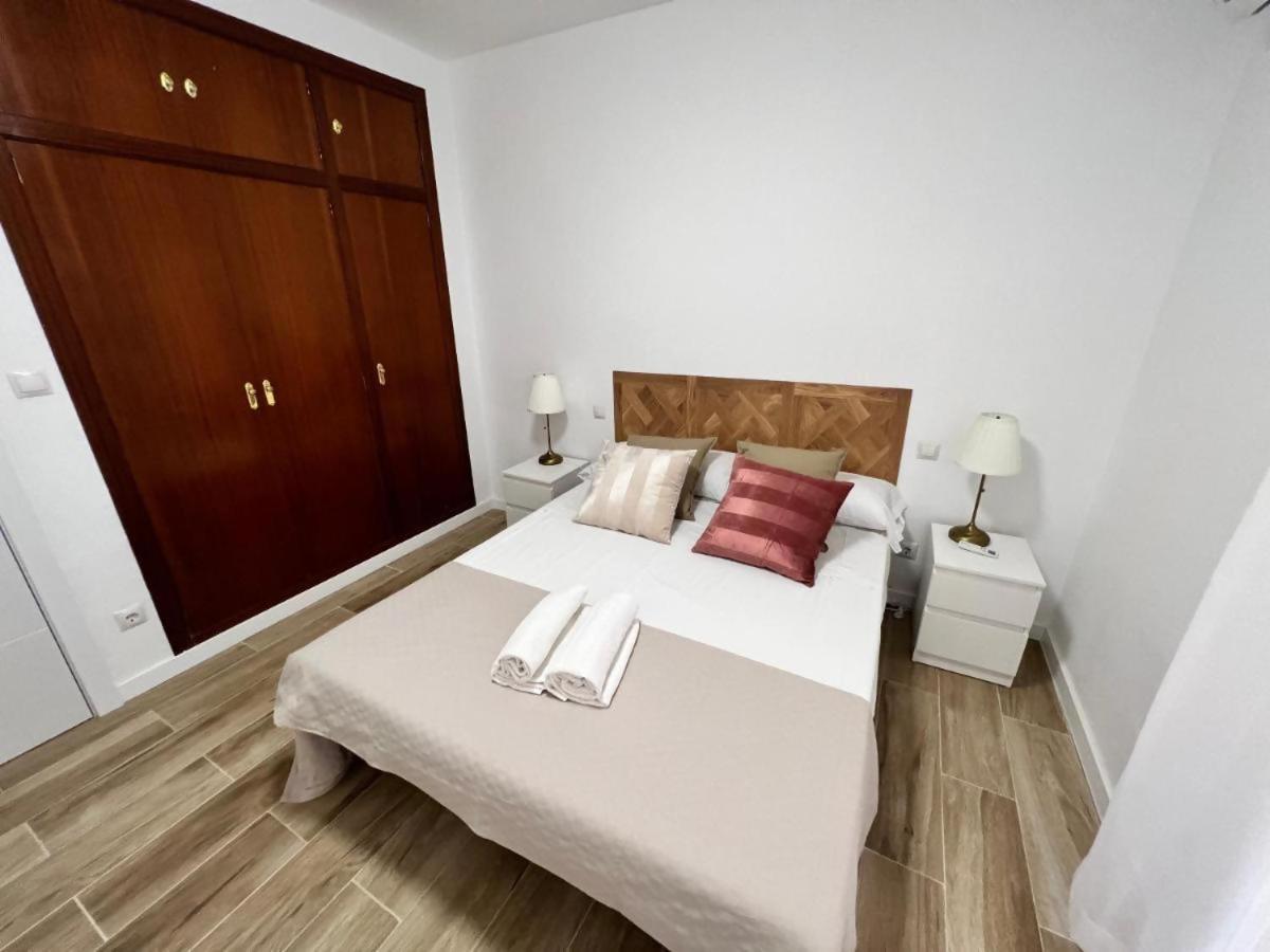 Apartamenticos Libertad I ซาราโกซา ภายนอก รูปภาพ