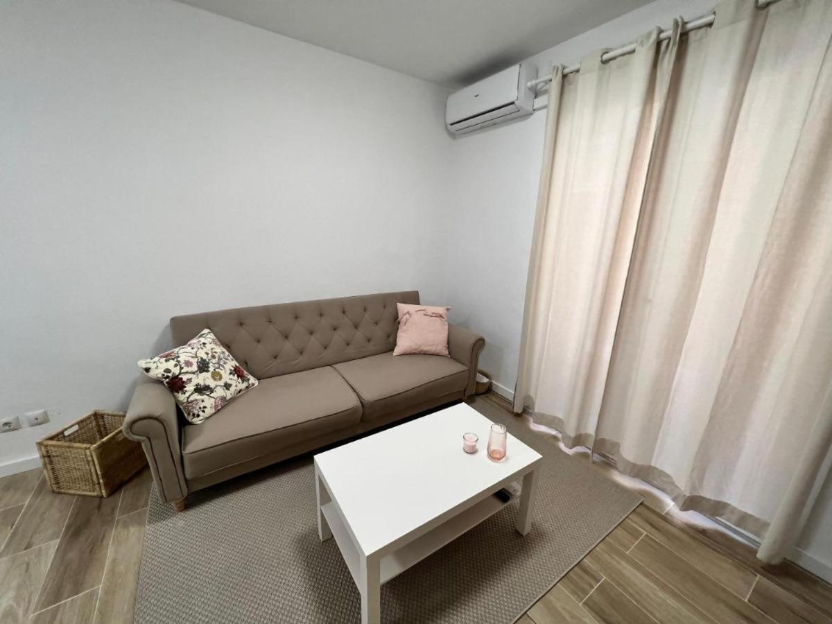 Apartamenticos Libertad I ซาราโกซา ภายนอก รูปภาพ